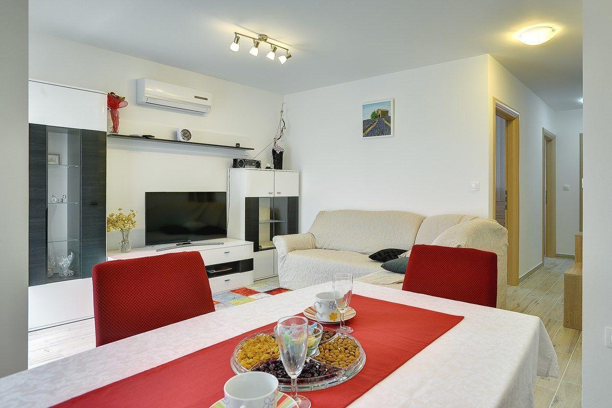 Apartments Elviana Pola Esterno foto